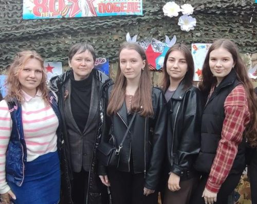 Студенты Института детства стали гостями Праздника Победы